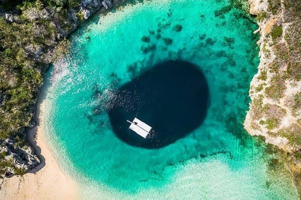 Where Is The Deepest Blue Hole In The World?