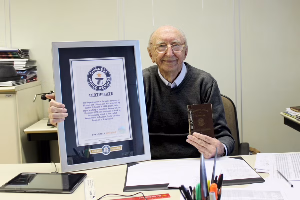 At 100 Years Old, He Sets The World Record For The Longest Career At The Same Company