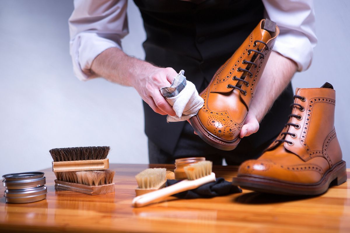 The Simple Trick For Cleaning Patent Leather Shoes: They'Ll Look Like New