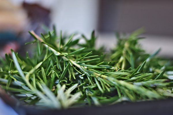 A Sprig Of Rosemary And 10 Minutes In The Oven: The Results Will Surprise You