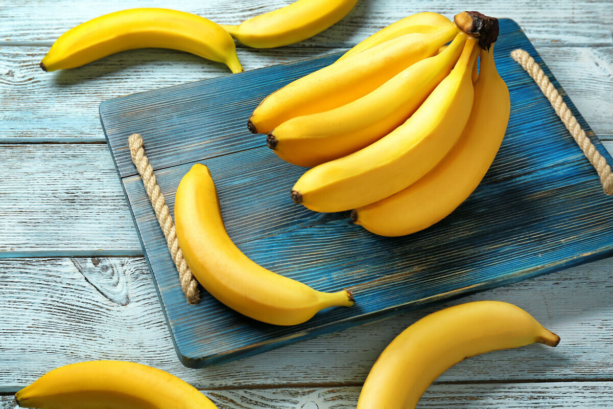Your Bananas Will Stay Yellow And Fresh For 16 Days With This Innovative Storage Trick That Anyone Can Do.